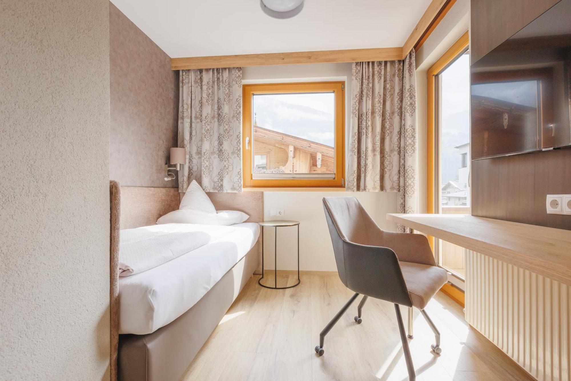 Hin&Weg Das Aparthotel Ried im Zillertal Szoba fotó